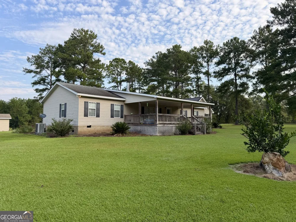 652 L A Peterson RD Rhine, GA 31077