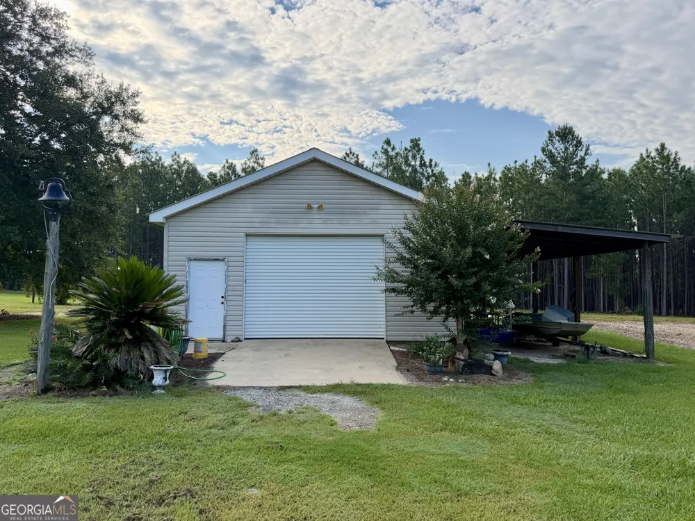 652 L A Peterson RD Rhine, GA 31077