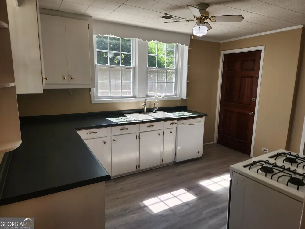 15 Oak ST NE Rome, GA 30161