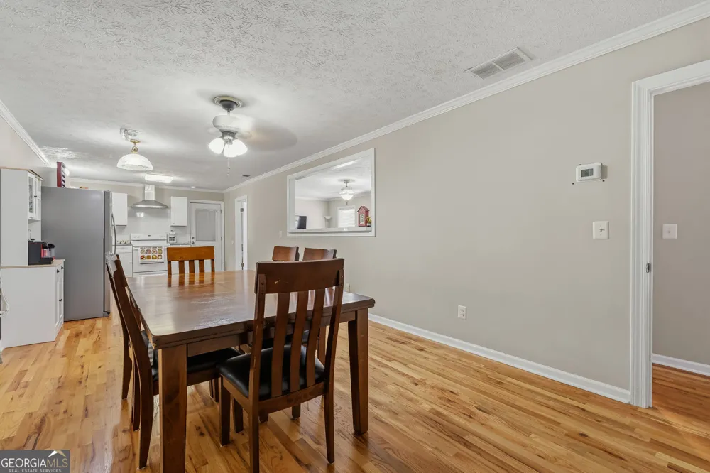 393 Greenleaf CT NW Lilburn, GA 30047