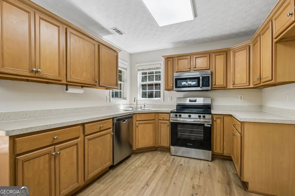 208 Albert LN Jefferson, GA 30549