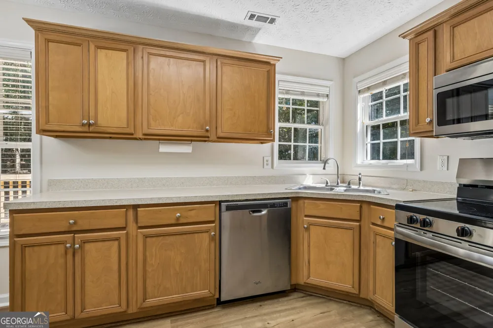 208 Albert LN Jefferson, GA 30549