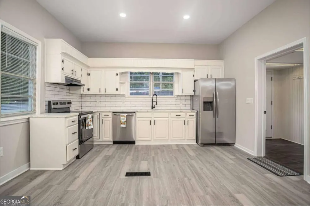 234 S Thomas ST Elberton, GA 30635