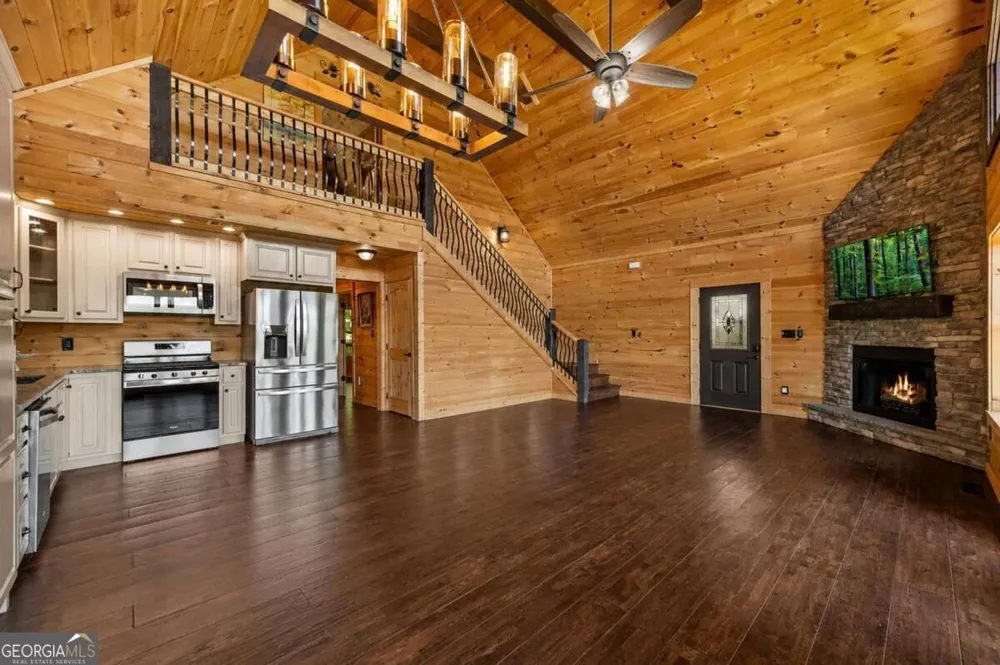 259 Red Bush School RD Blue Ridge, GA 30513