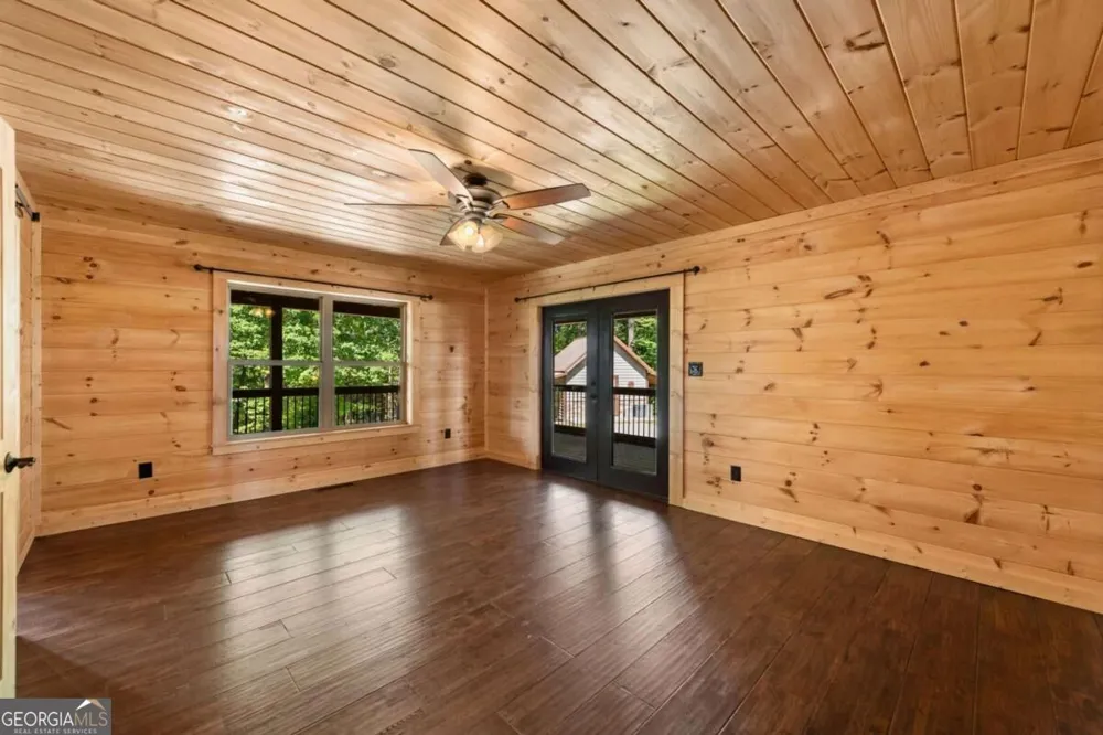 259 Red Bush School RD Blue Ridge, GA 30513