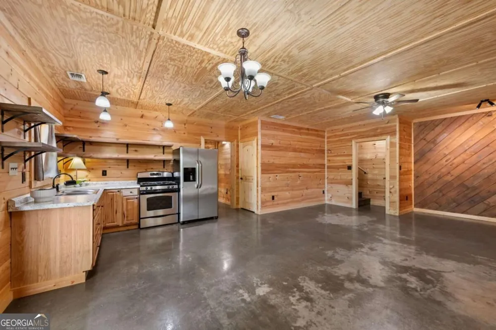 259 Red Bush School RD Blue Ridge, GA 30513