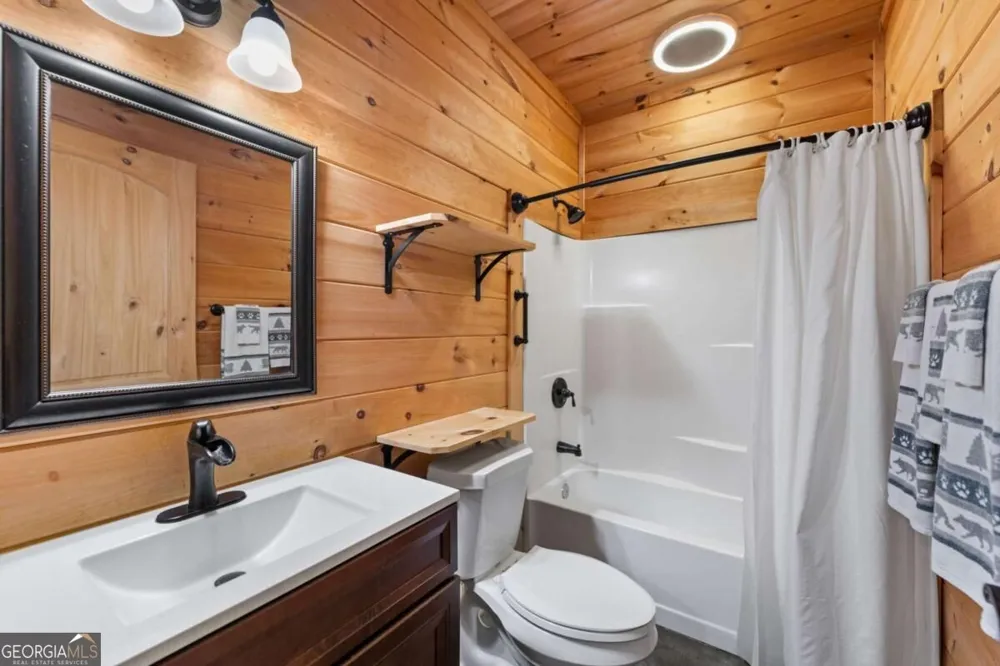 259 Red Bush School RD Blue Ridge, GA 30513