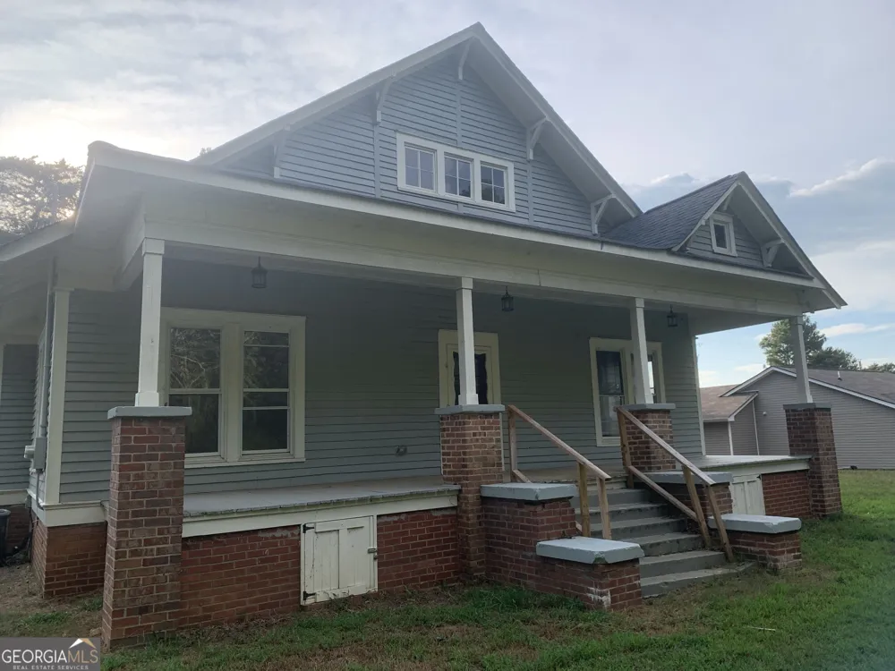2928 Mt Hebron RD Hartwell, GA 30643