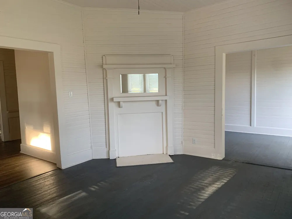 2928 Mt Hebron RD Hartwell, GA 30643