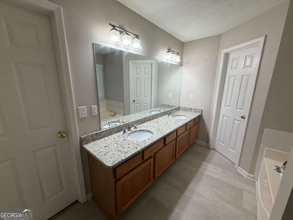 1970 Wynfield Point DR Buford, GA 30519