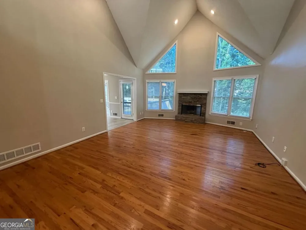 1970 Wynfield Point DR Buford, GA 30519