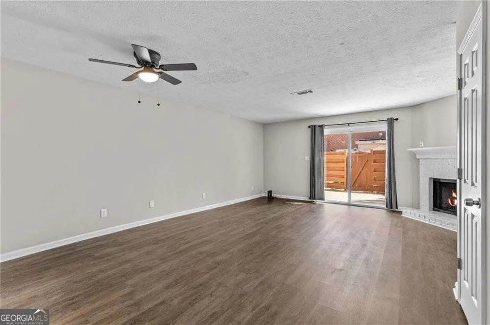 2828 Webb Bridge RD Alpharetta, GA 30009