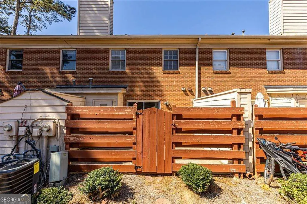 2828 Webb Bridge RD Alpharetta, GA 30009