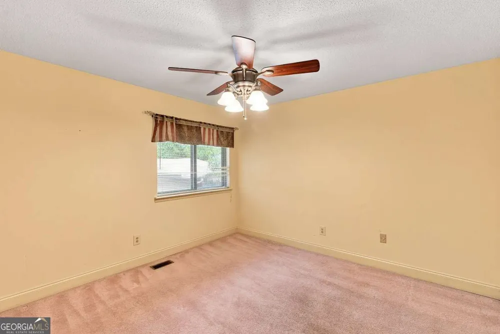 6906 Springwood DR Douglasville, GA 30135
