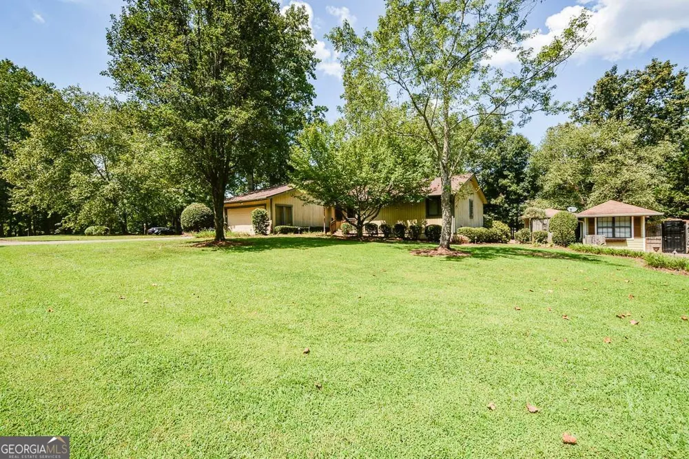 6906 Springwood DR Douglasville, GA 30135