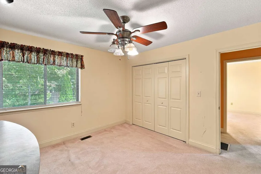 6906 Springwood DR Douglasville, GA 30135