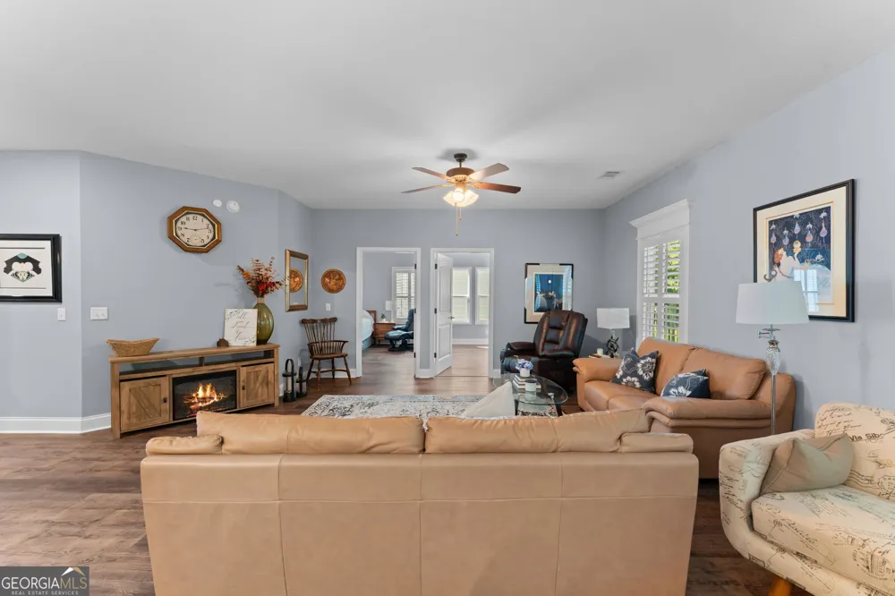137 Shady Oak DR Perry, GA 31069