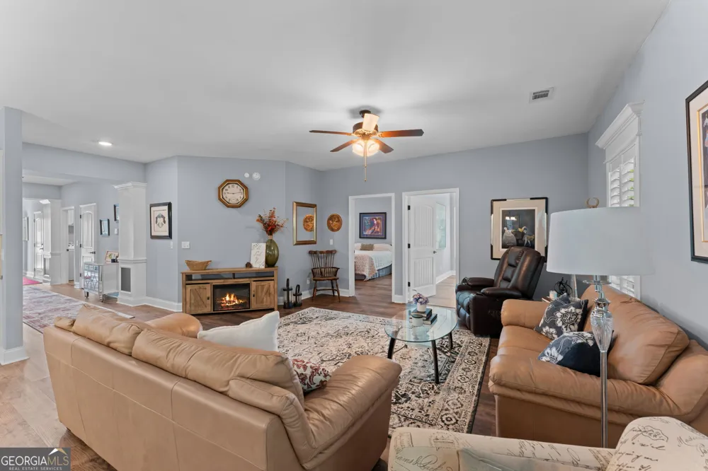 137 Shady Oak DR Perry, GA 31069