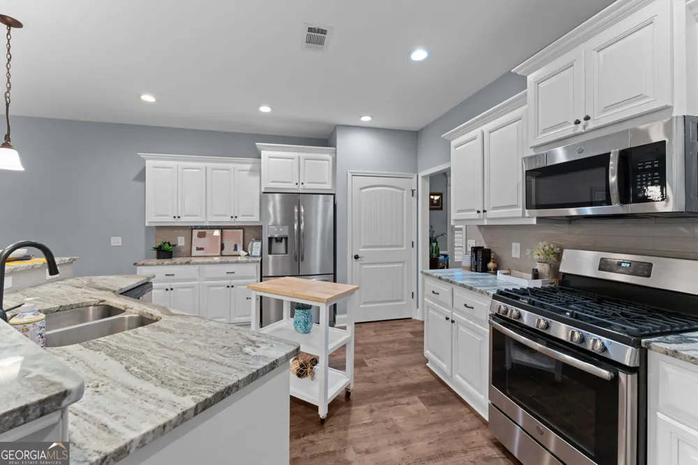 137 Shady Oak DR Perry, GA 31069