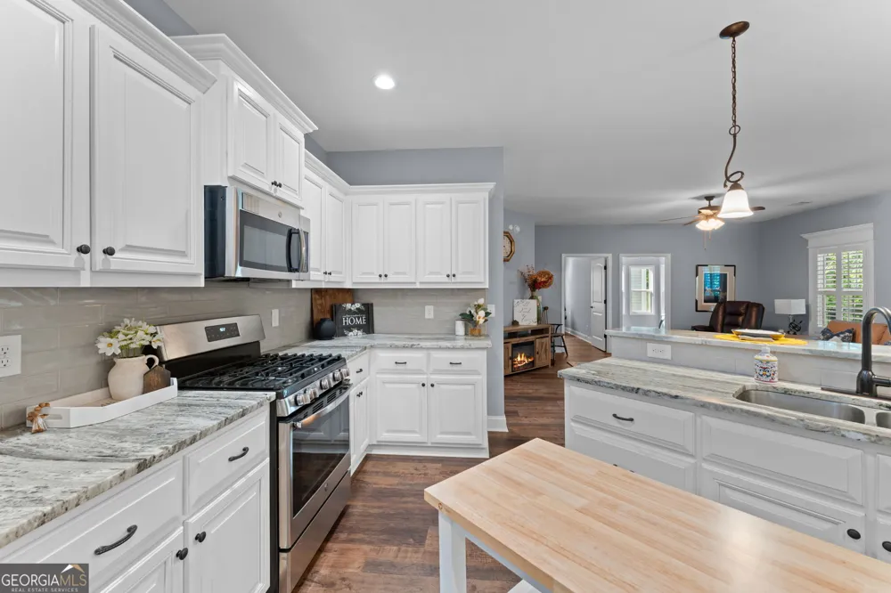 137 Shady Oak DR Perry, GA 31069
