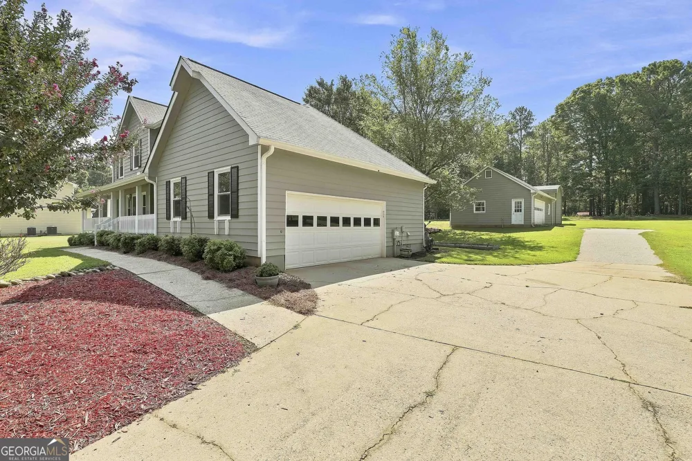 185 Clearbrook WAY Fayetteville, GA 30215