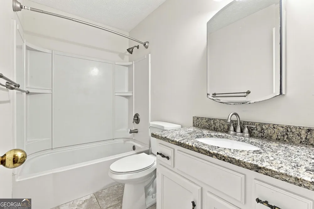 185 Clearbrook WAY Fayetteville, GA 30215