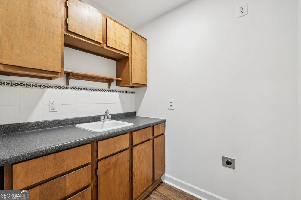 1390 Rogers Mill LN Cumming, GA 30041