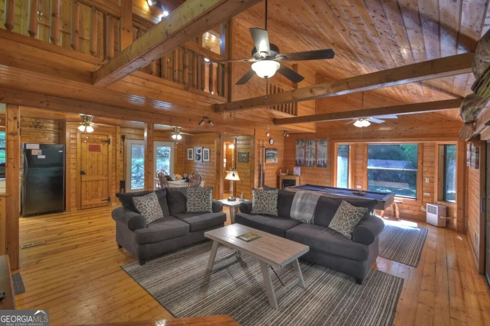 5757 Old Bucktown RD Ellijay, GA 30536