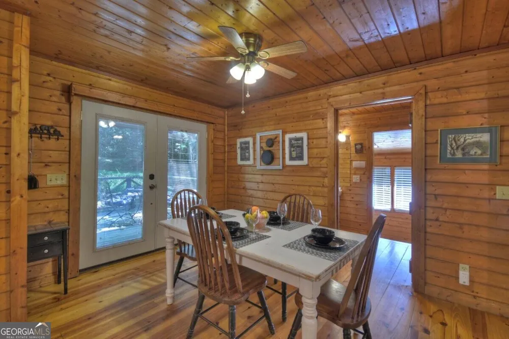 5757 Old Bucktown RD Ellijay, GA 30536