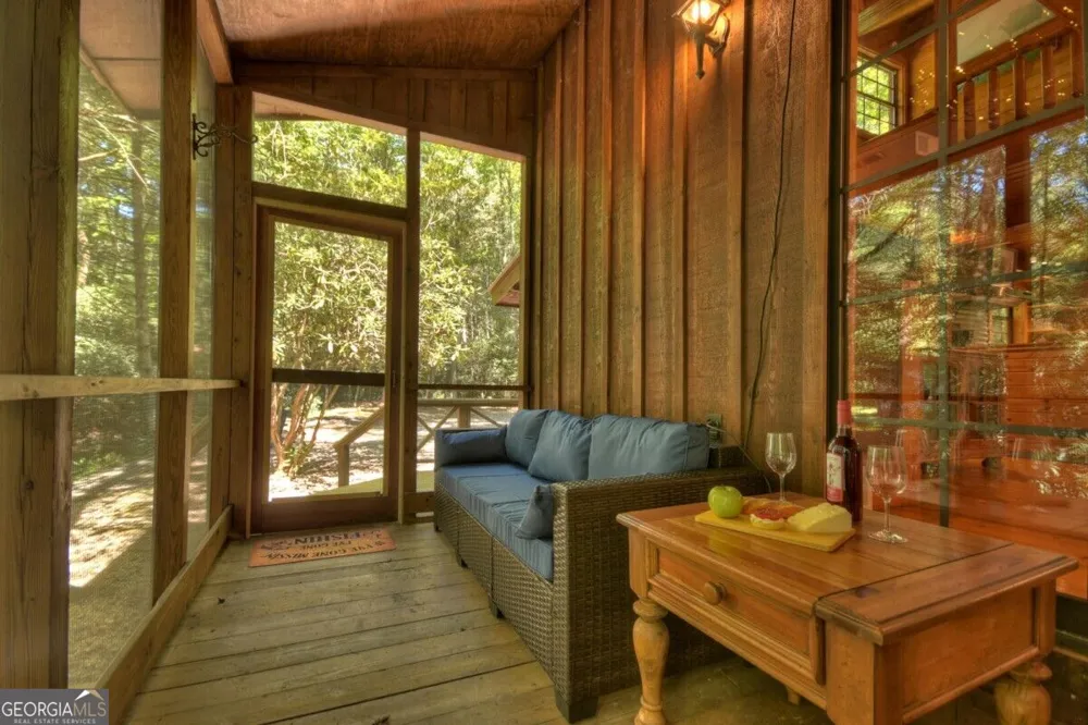 5757 Old Bucktown RD Ellijay, GA 30536