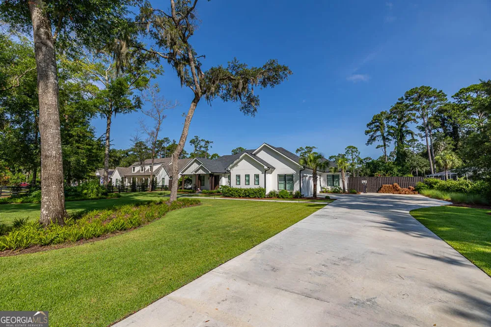 147 Butler Lake DR St. Simons, GA 31522