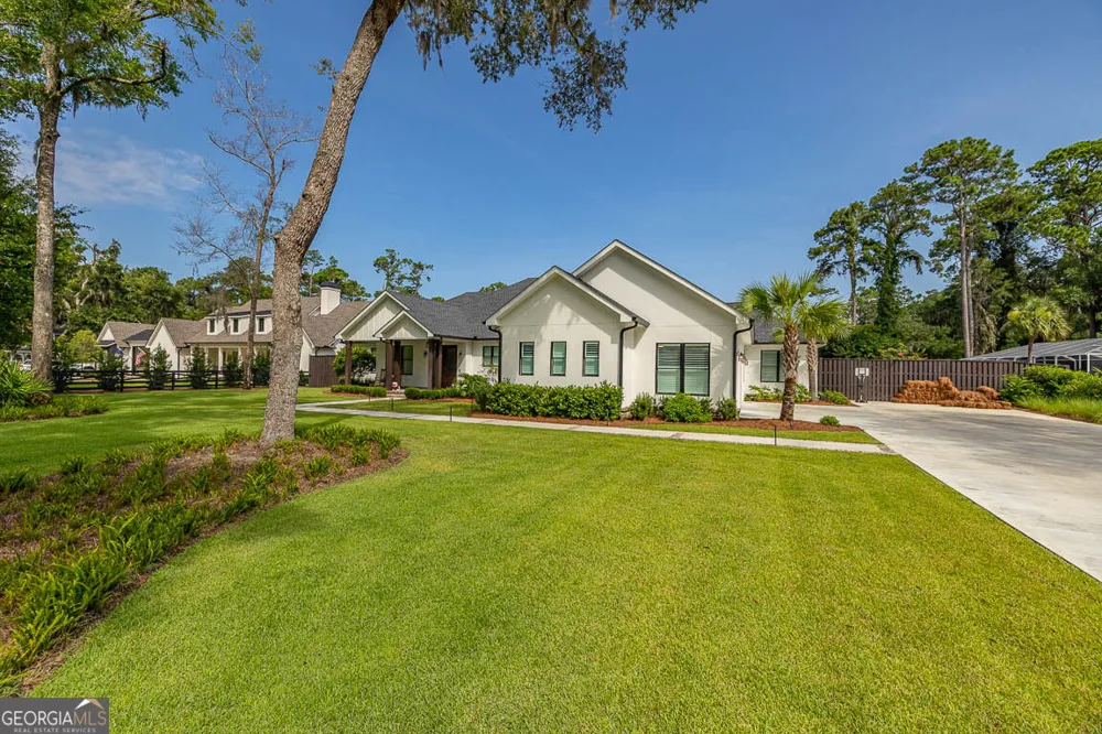 147 Butler Lake DR St. Simons, GA 31522