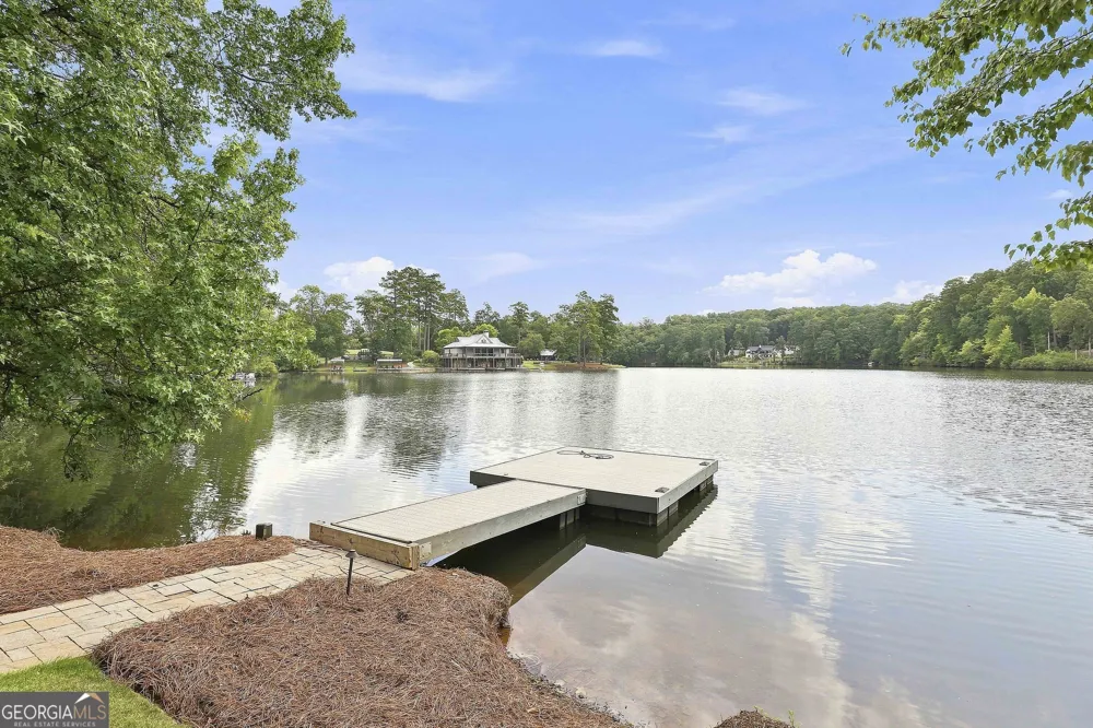 55 Paddleboat LN Newnan, GA 30263