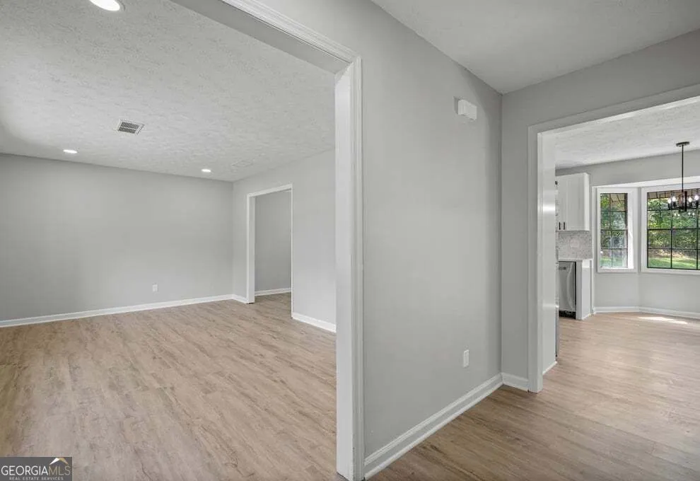 6883 Creekmoor LN Riverdale, GA 30296