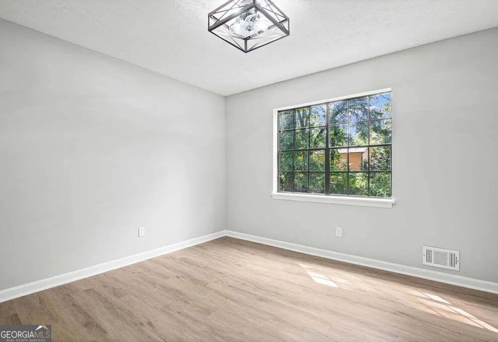 6883 Creekmoor LN Riverdale, GA 30296