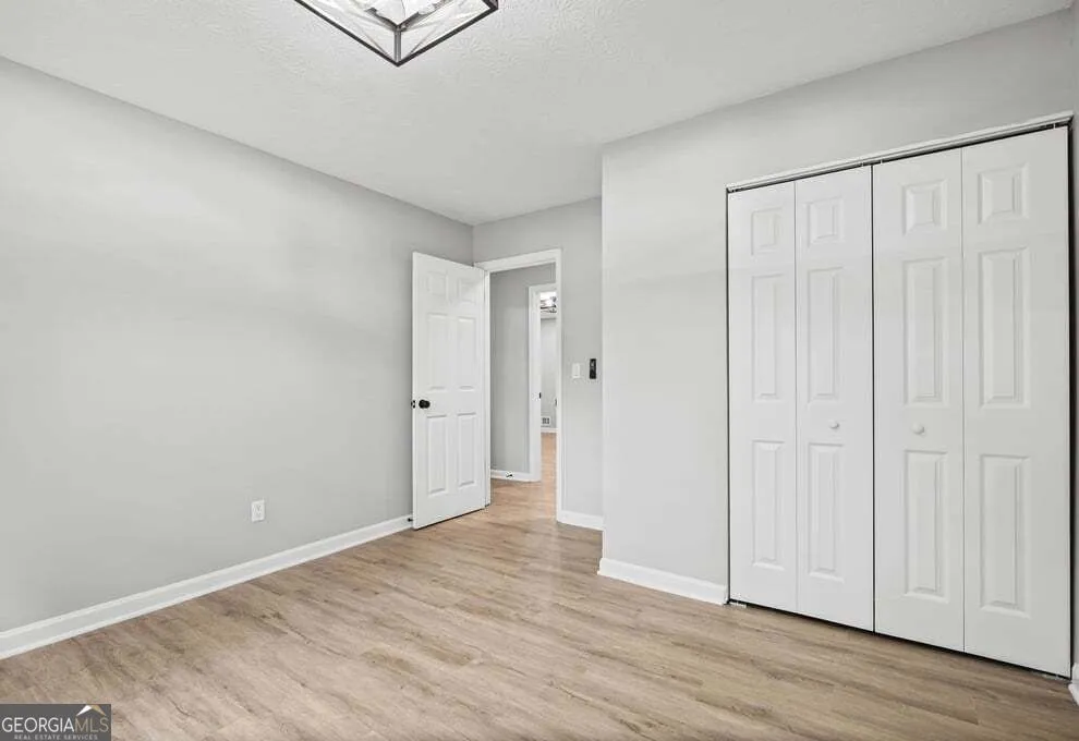 6883 Creekmoor LN Riverdale, GA 30296