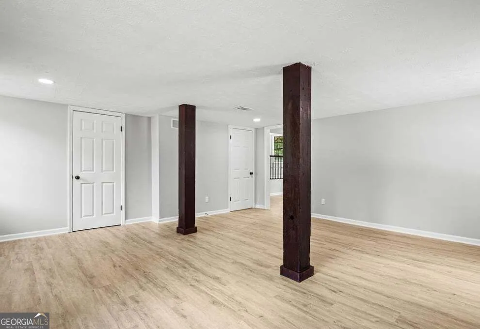 6883 Creekmoor LN Riverdale, GA 30296