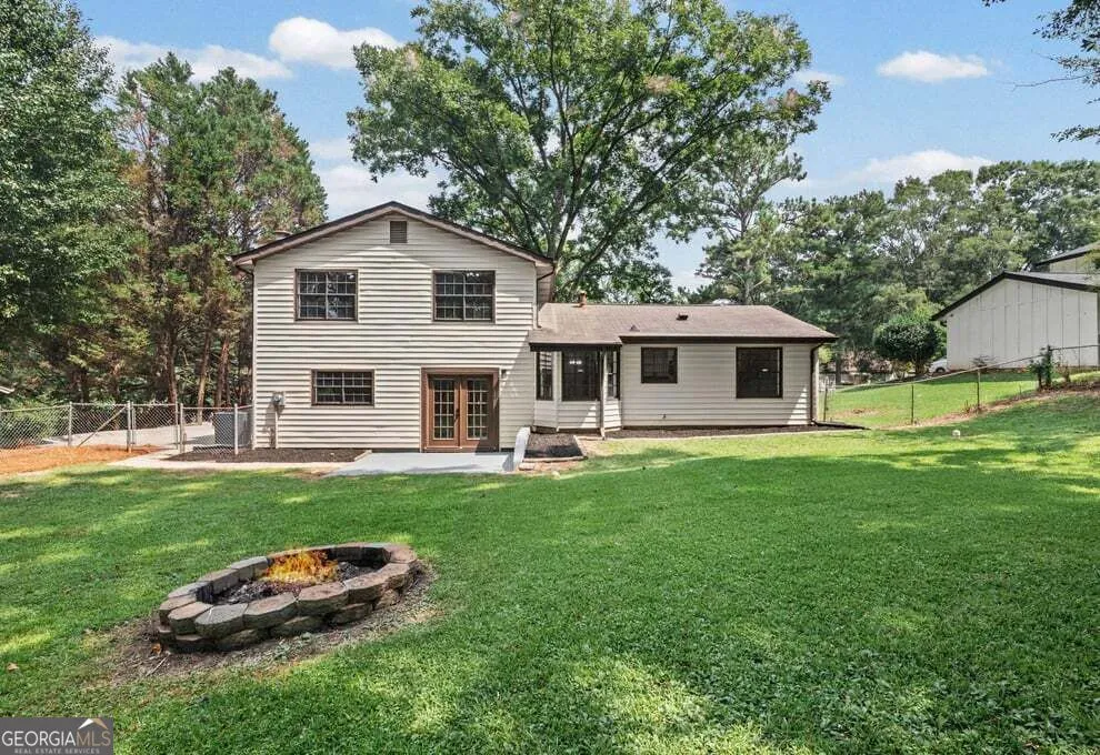 6883 Creekmoor LN Riverdale, GA 30296