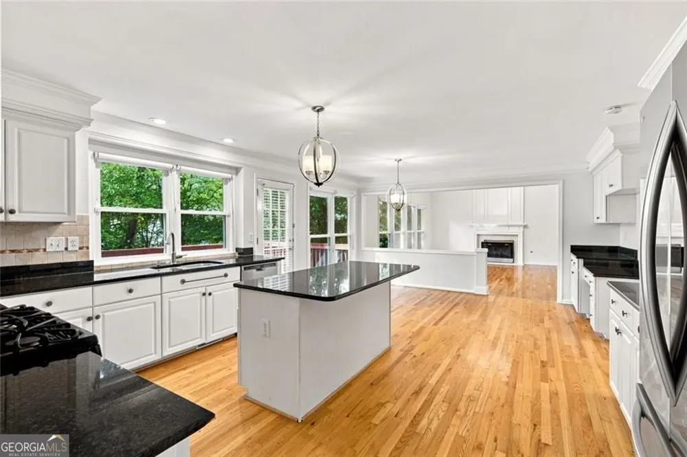 425 Fairford LN Duluth, GA 30097