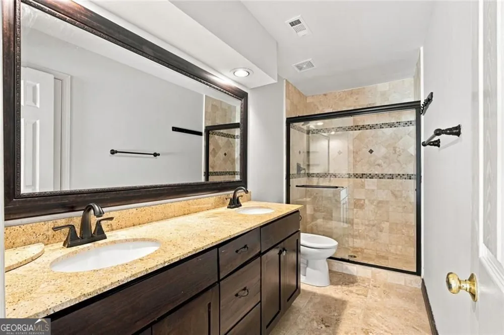 425 Fairford LN Duluth, GA 30097