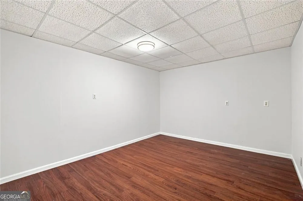 425 Fairford LN Duluth, GA 30097