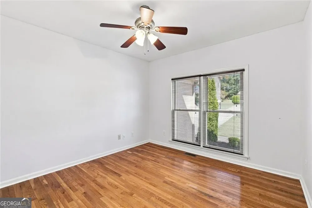 425 Fairford LN Duluth, GA 30097