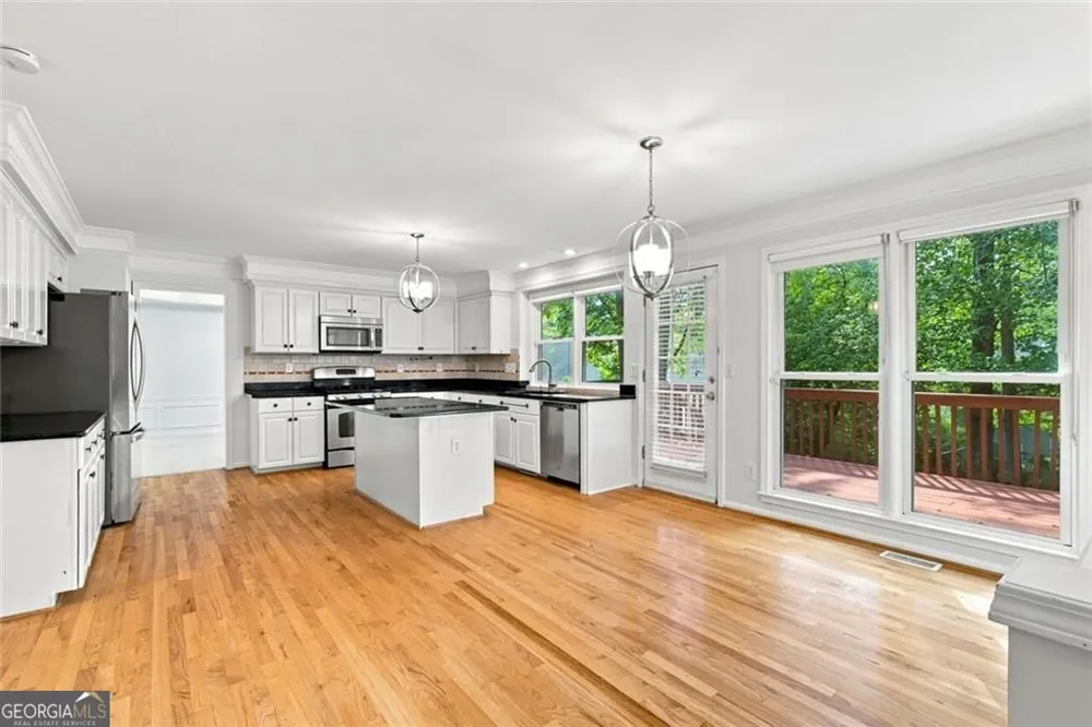 425 Fairford LN Duluth, GA 30097