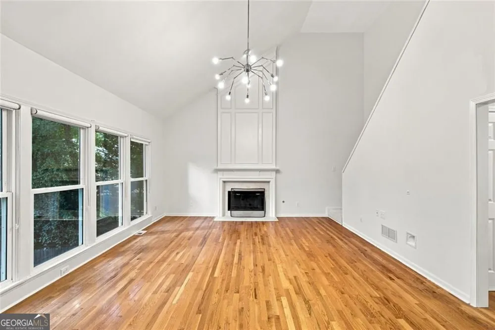 425 Fairford LN Duluth, GA 30097