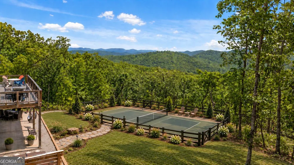 1722 High Summit DR Talking Rock, GA 30175