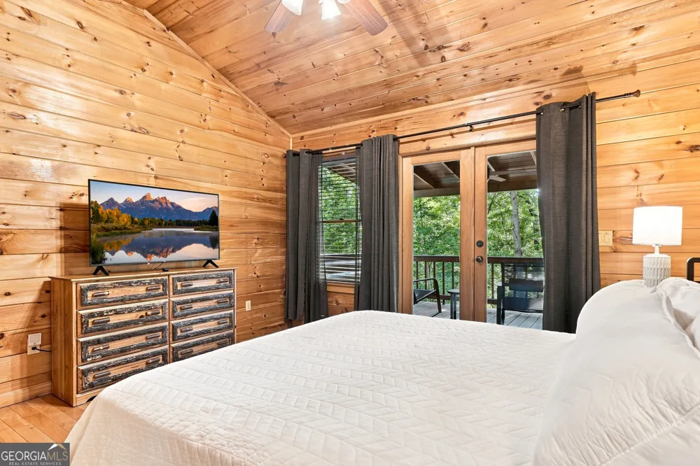 156 Cedar Ridge RD Blue Ridge, GA 30513