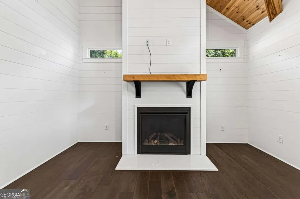 91 Martin ST Jefferson, GA 30549