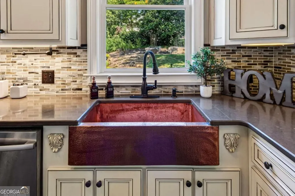91 Martin ST Jefferson, GA 30549