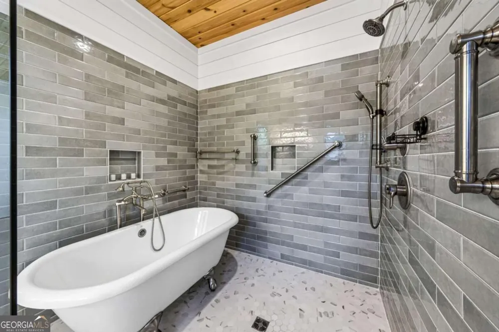 91 Martin ST Jefferson, GA 30549