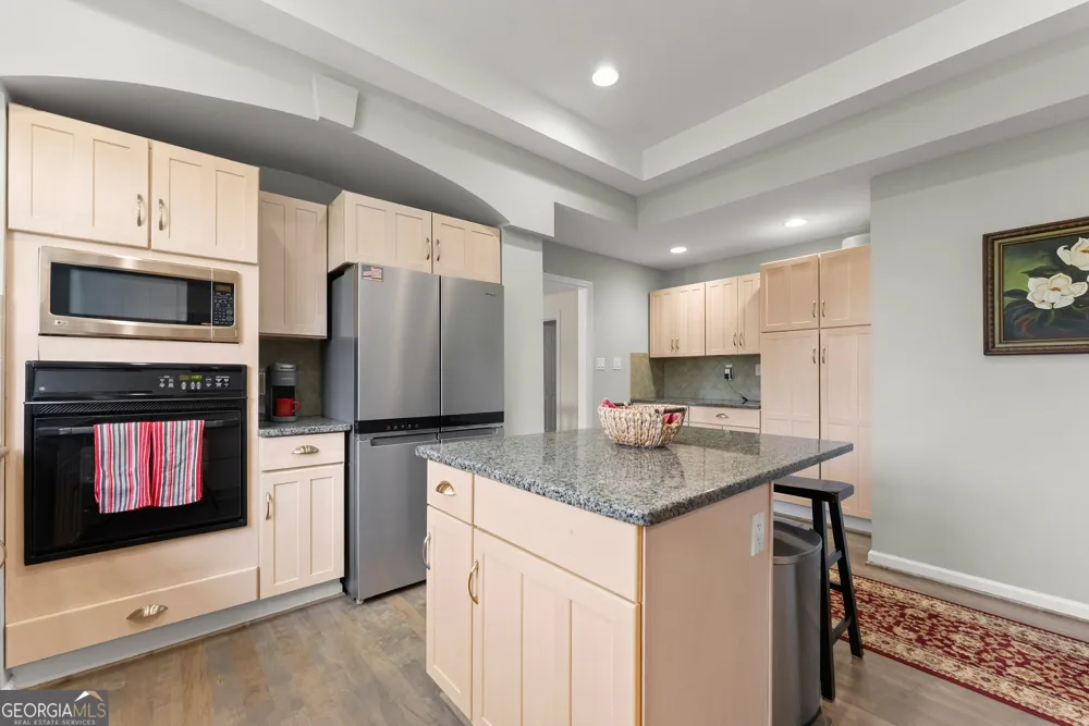 9220 Mainsail DR Gainesville, GA 30506